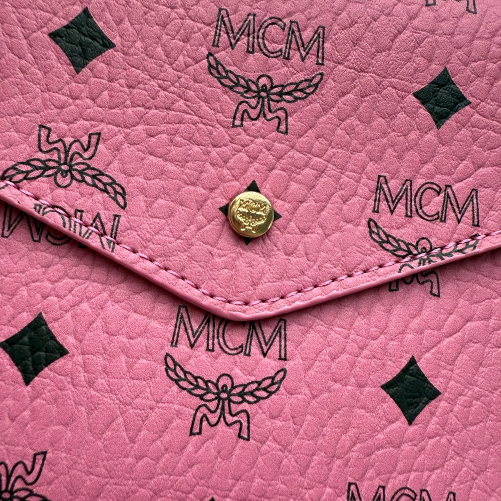 MCM Pink Logo Envelope Clutch - Picture 2 of 5